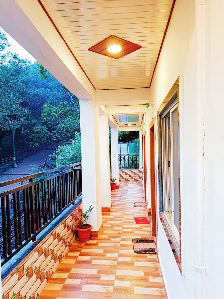 Janani Niwas Matheran