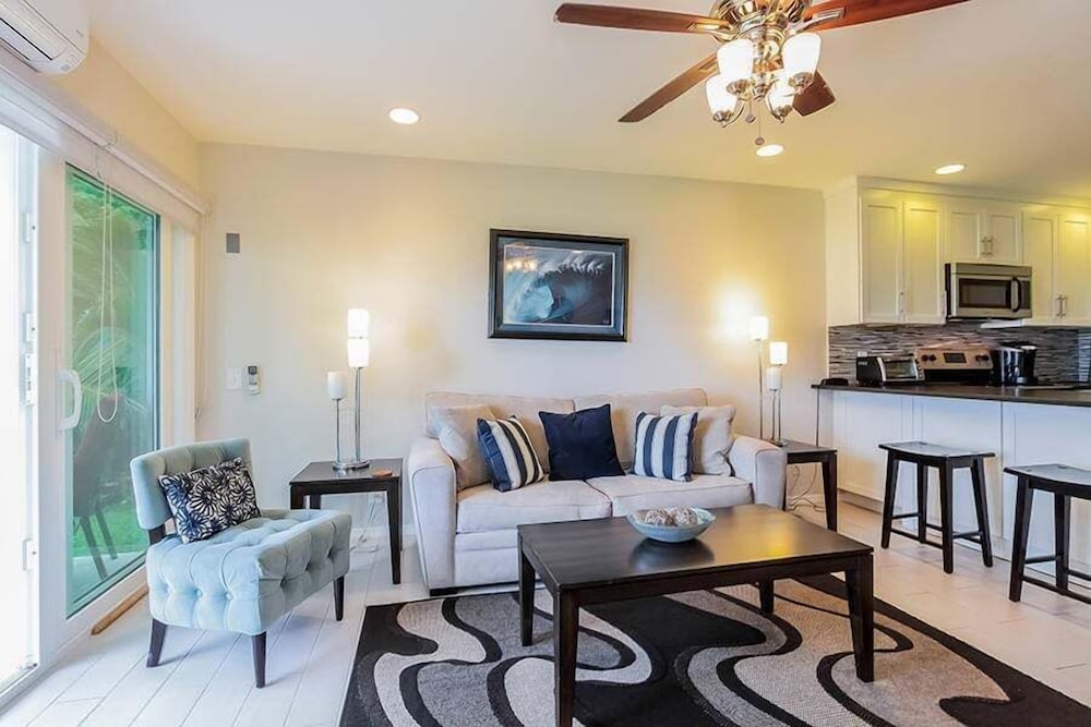 Private Ground Floor Corner Unit - AC & Hawaiian Ocean Views - Vrkcv