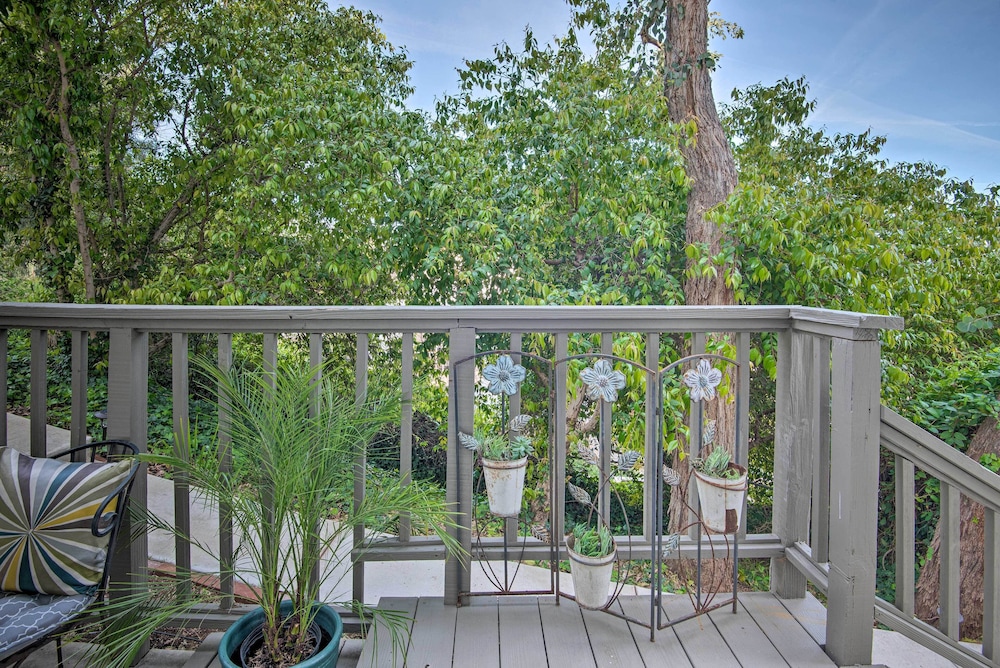 Chic Peaceful Retreat 16 Mi to Beaches & Wineries!, photo 21