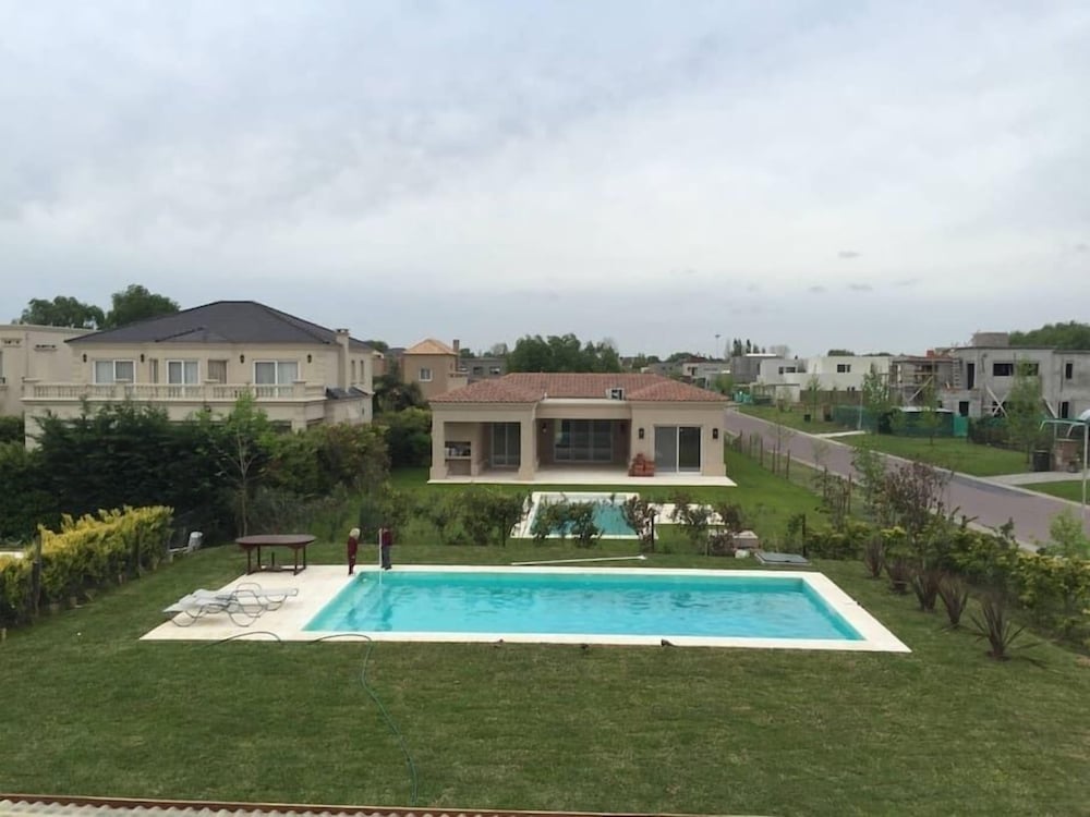 Casa en Garin view 4