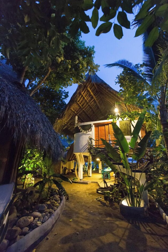 Hotel BAMBU Ecocabanas - Image 1