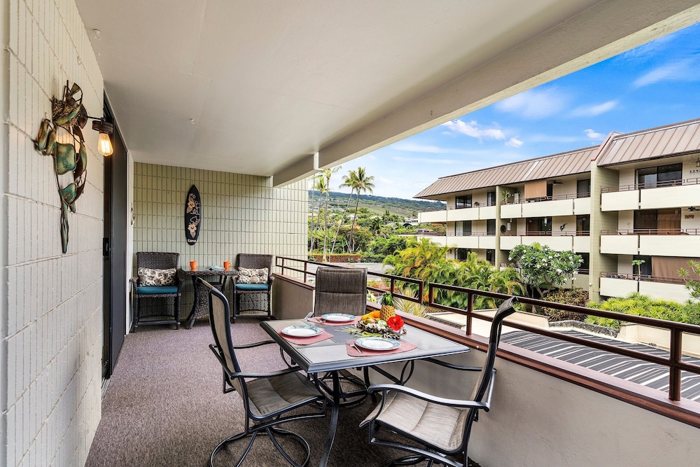 Condo With Central AC - Partial Ocean View - Concierge - Near Magic Sands Beach - Vrkcv