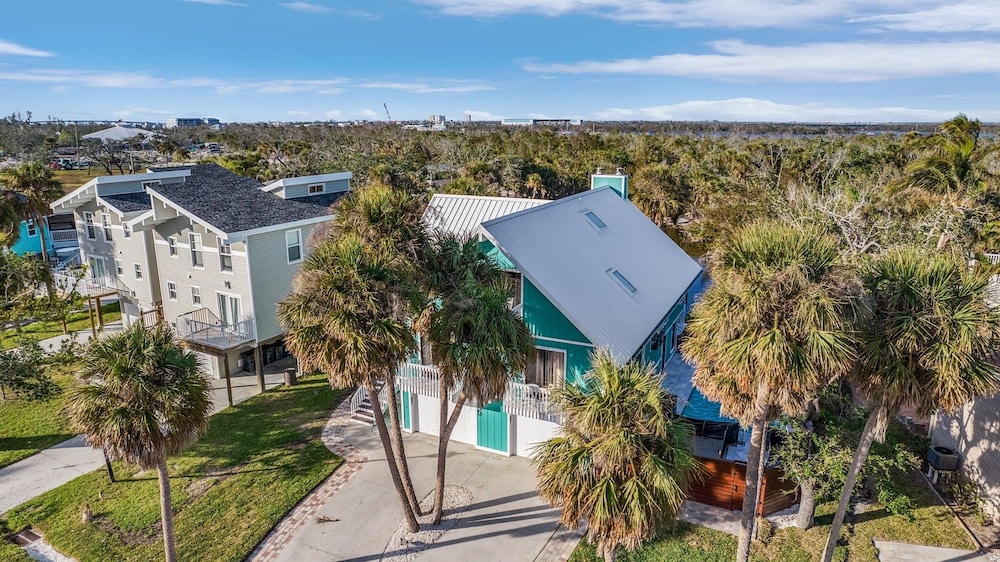 245 Nature View Manor 4 Bedroom Home