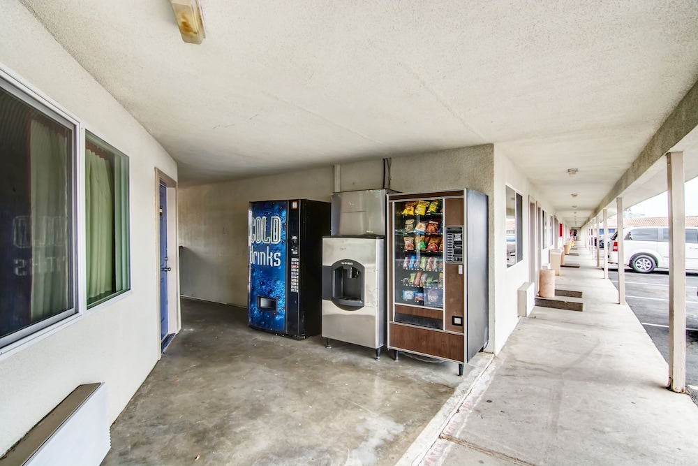 Motel 6 Manteca, CA