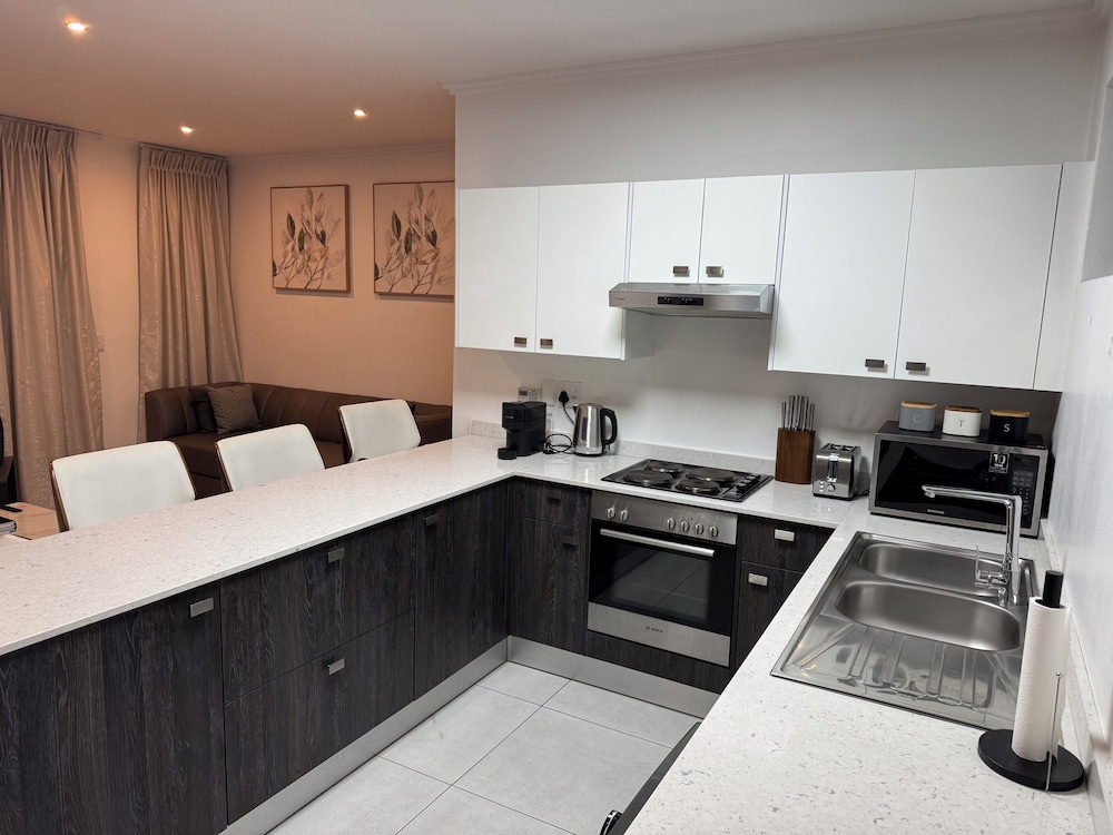 2BR-2BA - Rivonia Residence 1