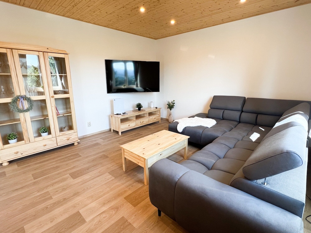 Villa in Bohemia With hot tub
