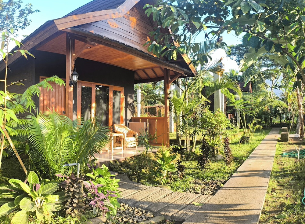 Tetebatu Valley Bungalows