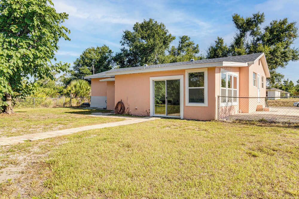 Chic Port Charlotte Home ~ 9 Mi to Englewood Beach view 3