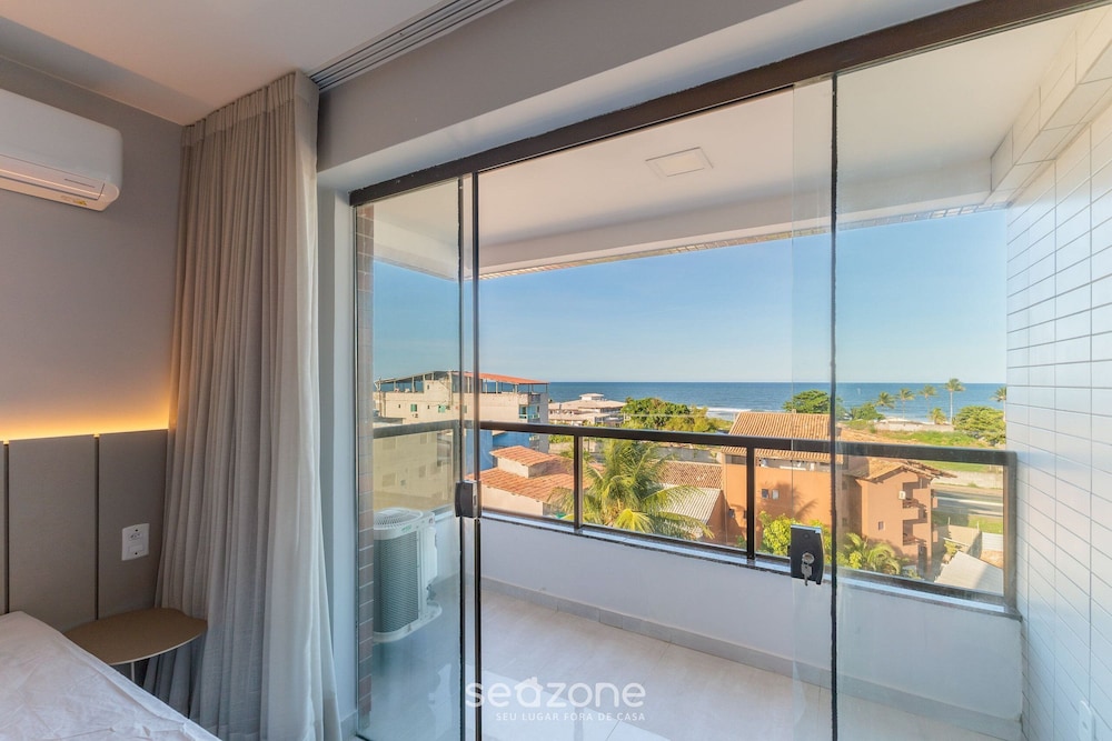 Building With Swimming Pool 300m From the Beach in Ilheus - MMD