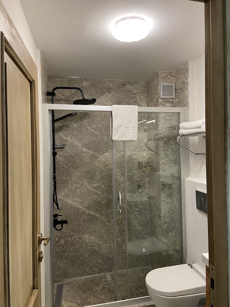 Galatolia Suites - Image 105