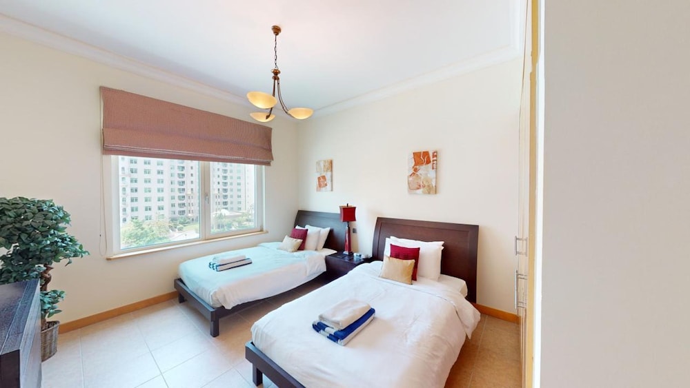 DVH Dabas Palm Shores Elegant Four Beds