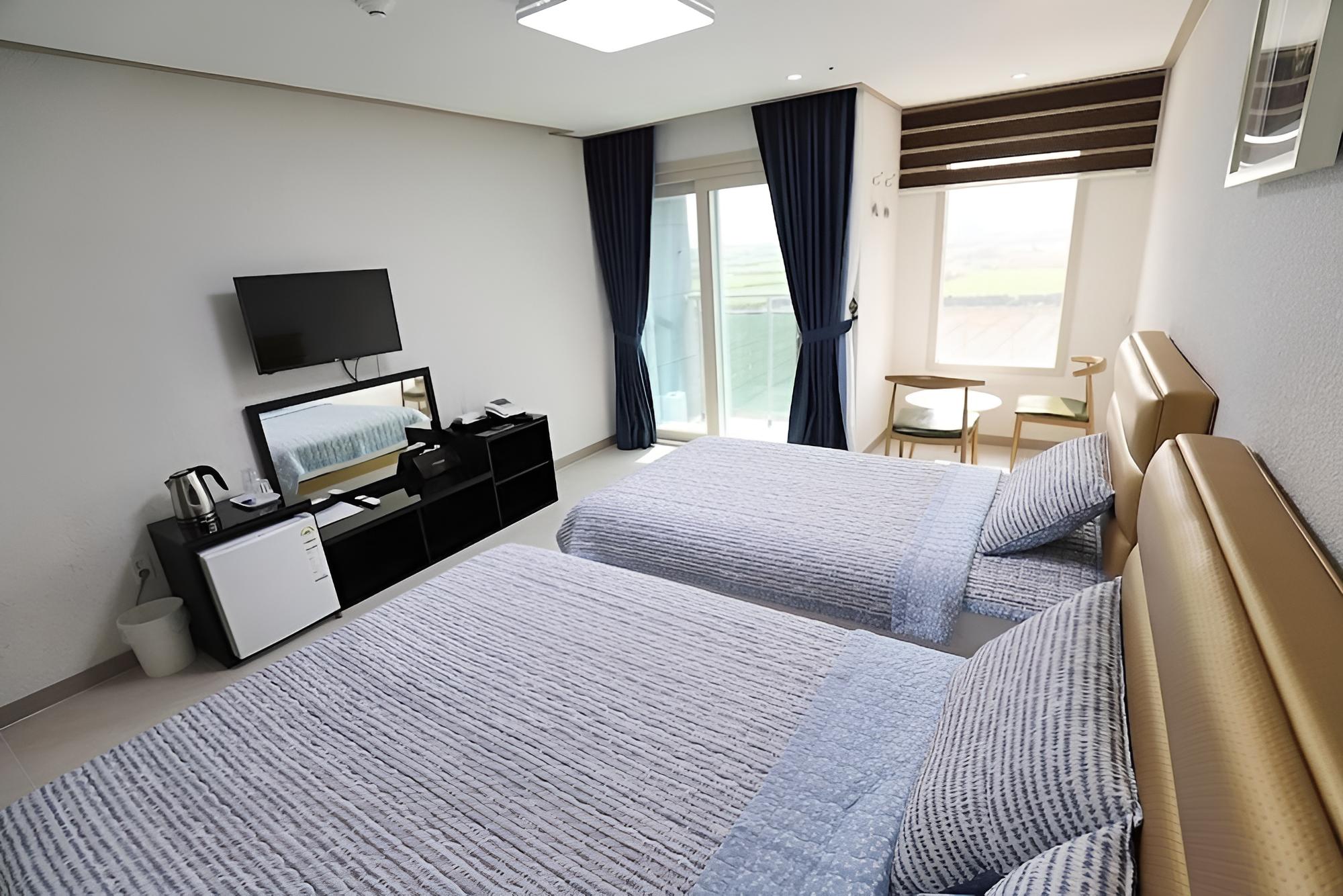 Jeju The Four Hills Hotel