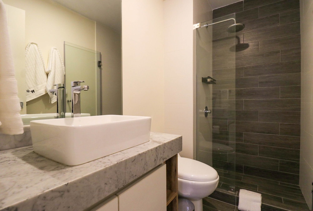 w Prestigious 3BR w Great Balcony in Miraflores