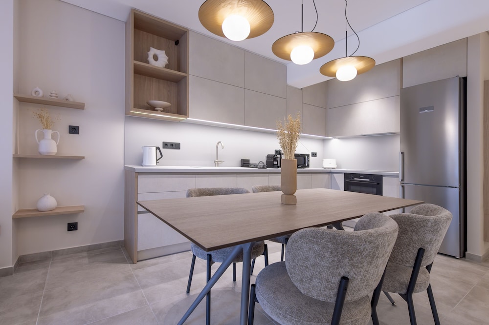 Phaedrus Living: Athens Luxury Residences Sands.