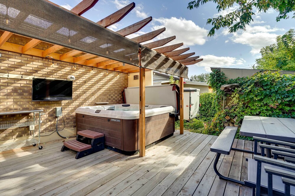 Updated Ranch Apartment w/ Deck - 9 Mi to Downtown - Property Image 6