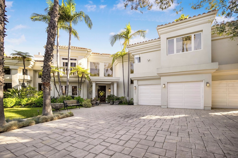 Villa Clarinda - Architect-designed Dream Estate With Theater & Outdoor Oasis