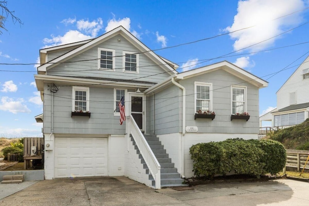 Sunset Shores 5 Bedroom Home