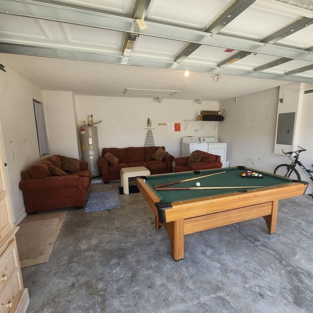 LKB4705AW 4 Bedroom villa in Lake Berkley 4 Home