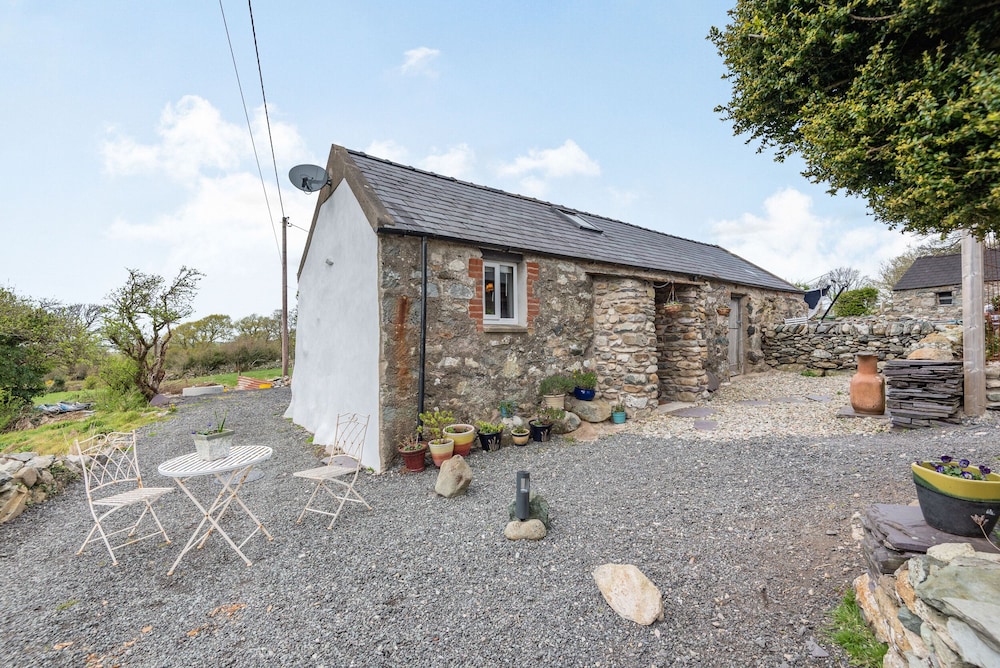 Caernarfon Vacations - Celyn Farm Cottage - Property Image 11