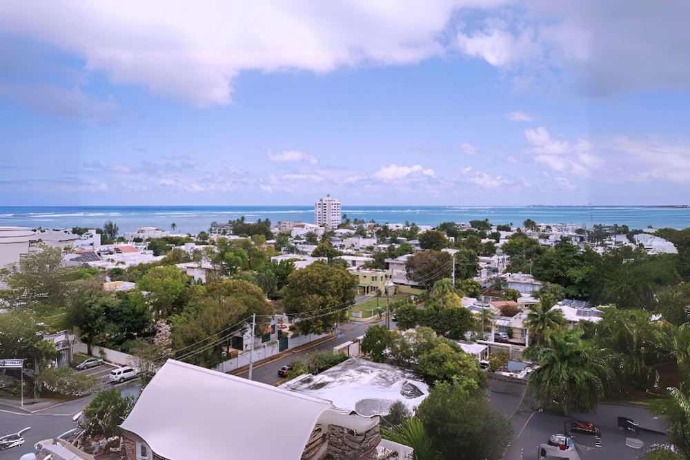 Otium Stay Steps From the Beach City Views Pet Friendly