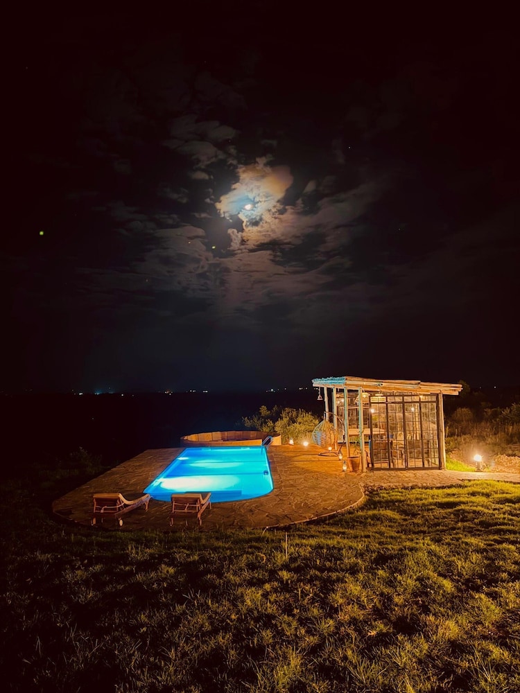 Eco 5 Bedroom 5 Bathroom Nanyuki Farm Villa - 2328