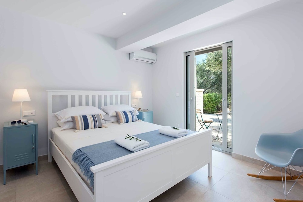 Villa Helonaki view 2