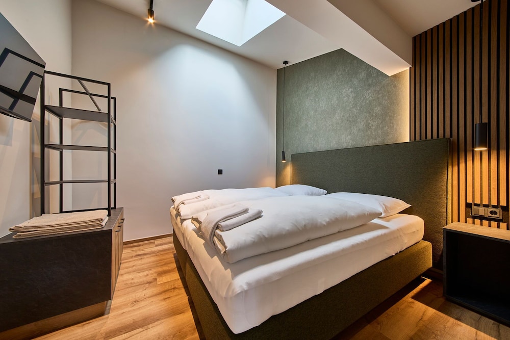 MiLa Apartments