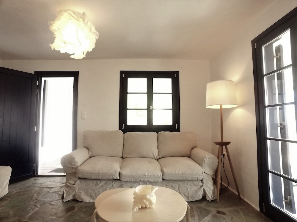 Serifos Houses Aghios Sostis
