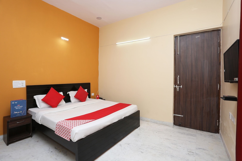 Noida Vacations - Capital O 30956 Moon Light - Property Image 15