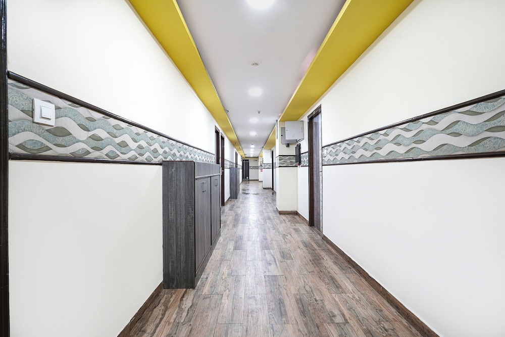 Fabhotel Indian Residency