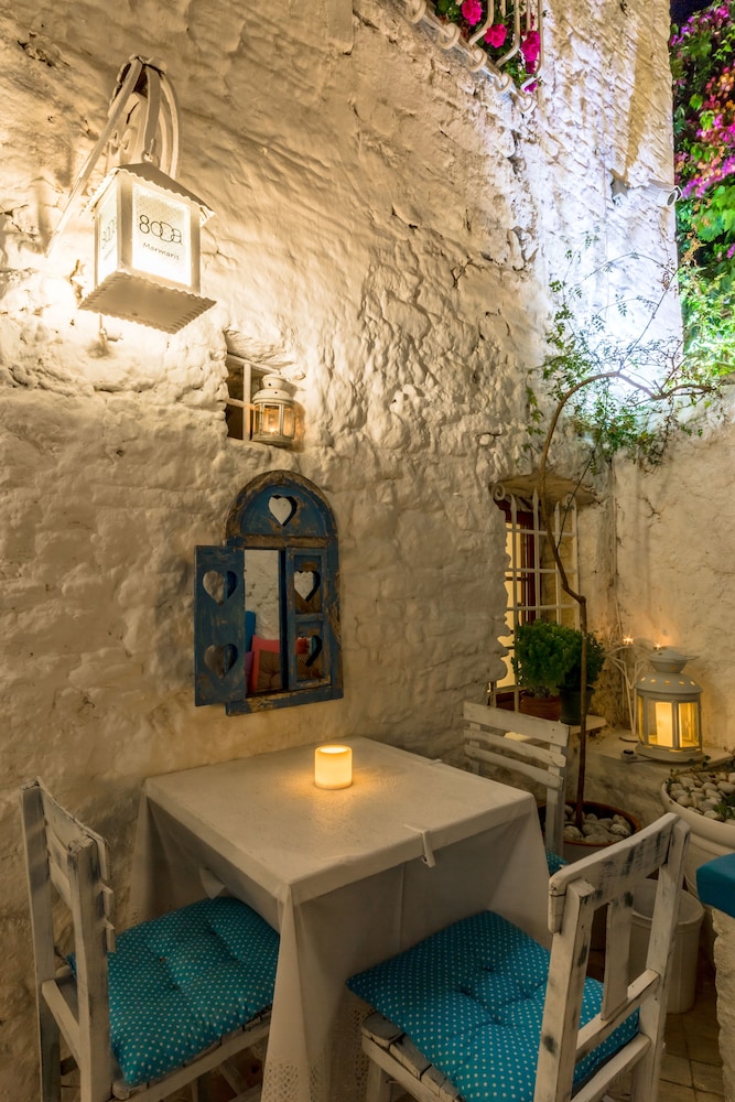 Hotel 8 Oda Boutique Homes - Image 1