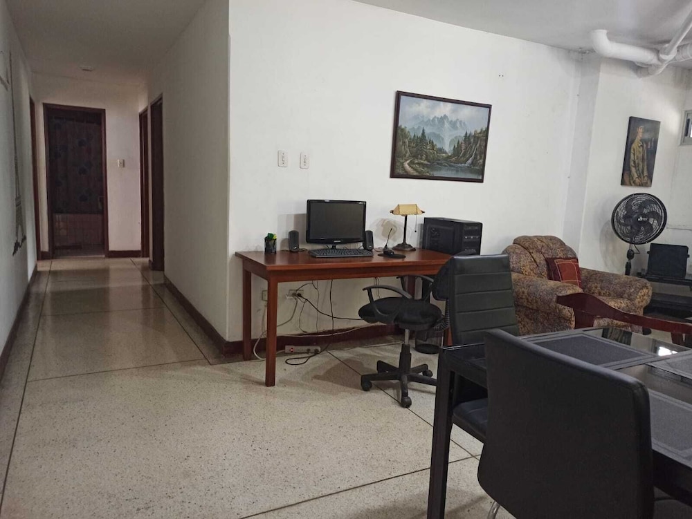 201 Apartamento Completo Rers en Versalles 3 Habitaciones - Cali Tower Suites & Lofts
