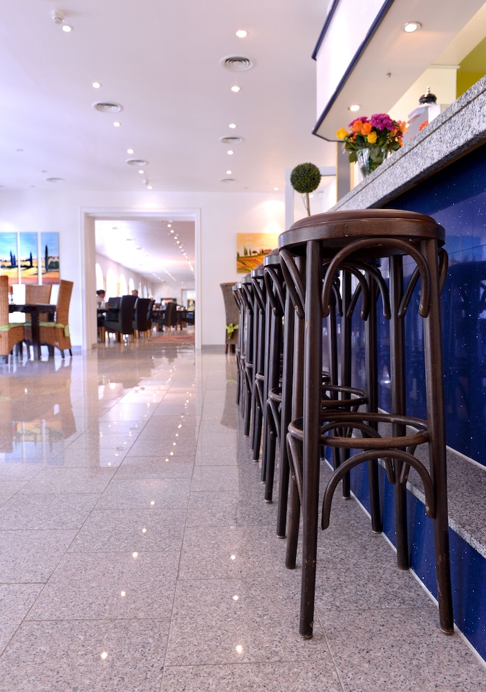 Alpha Hotel Garni - Property Image 10