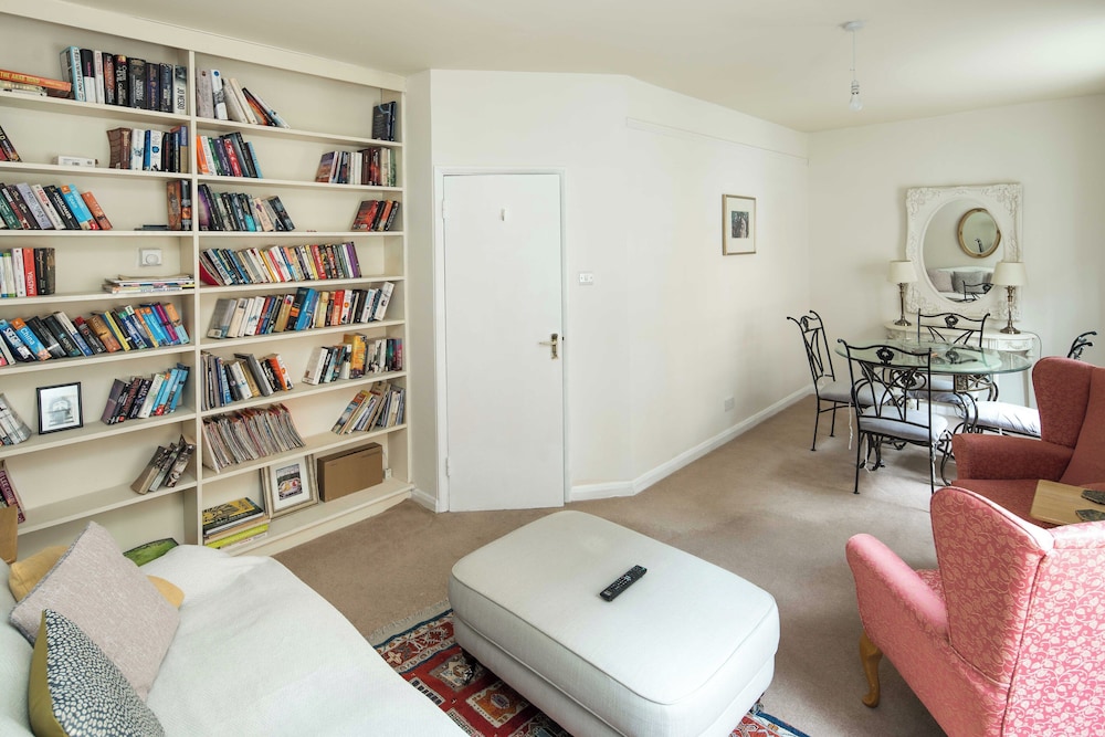 NEW Sleek 2BD Flat Oxford Street-Soho