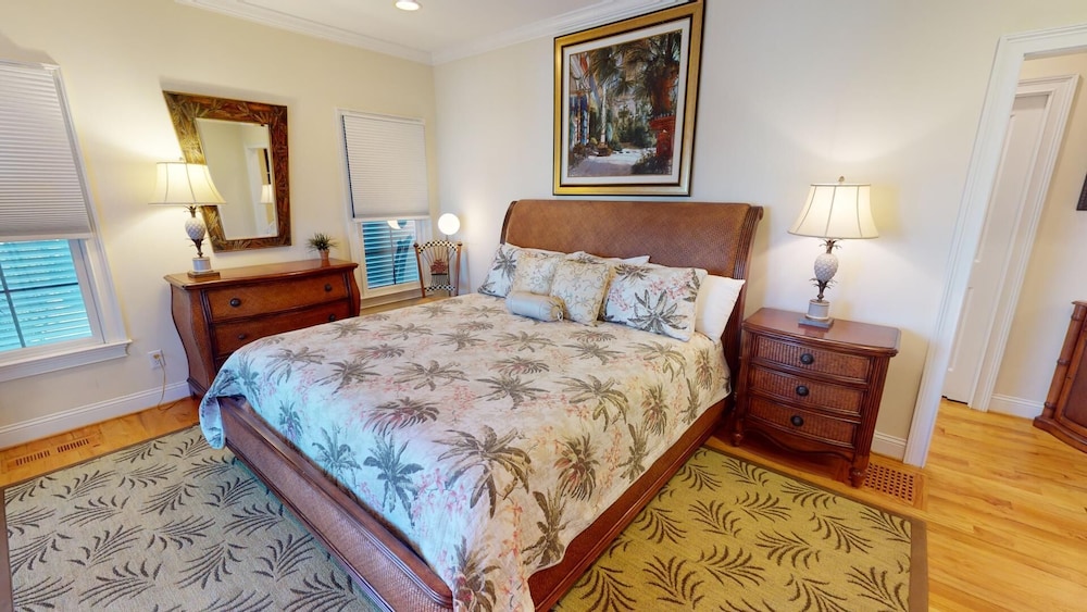 Mimi's Mermaid's & Memories by Tybee Vacation Rentals