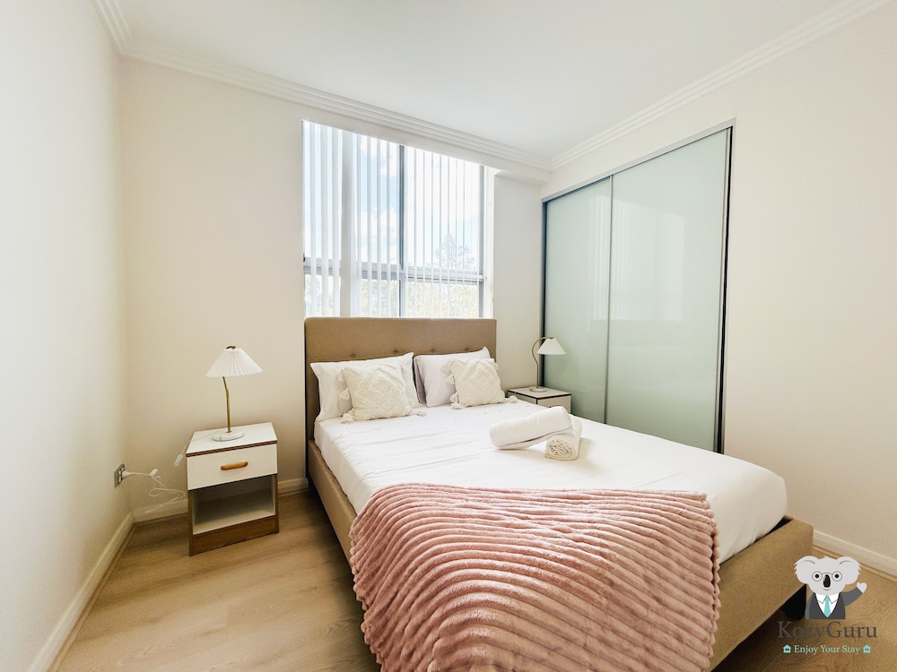 Kozyguru | Homebush West | 3Bed 2Bath Apt +Parking