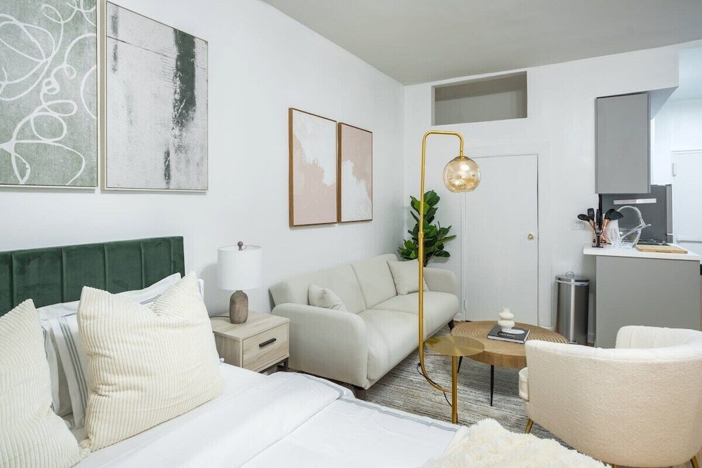 317 UES Apartments