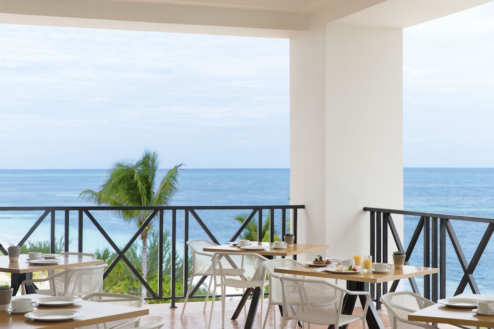 Jamaica Vacations - The Beach Villas at Excellence Oyster Bay - Adults Only All Inclusive - Property Image 8