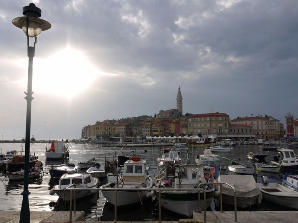 Holiday Apartment GD in Villa Tina view 3