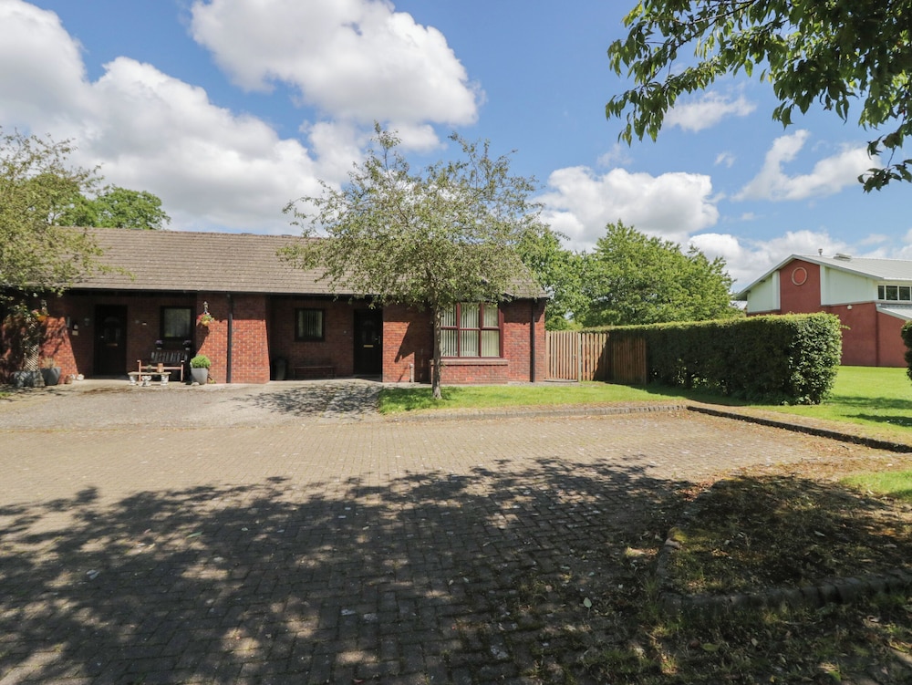 21 Eamont Park