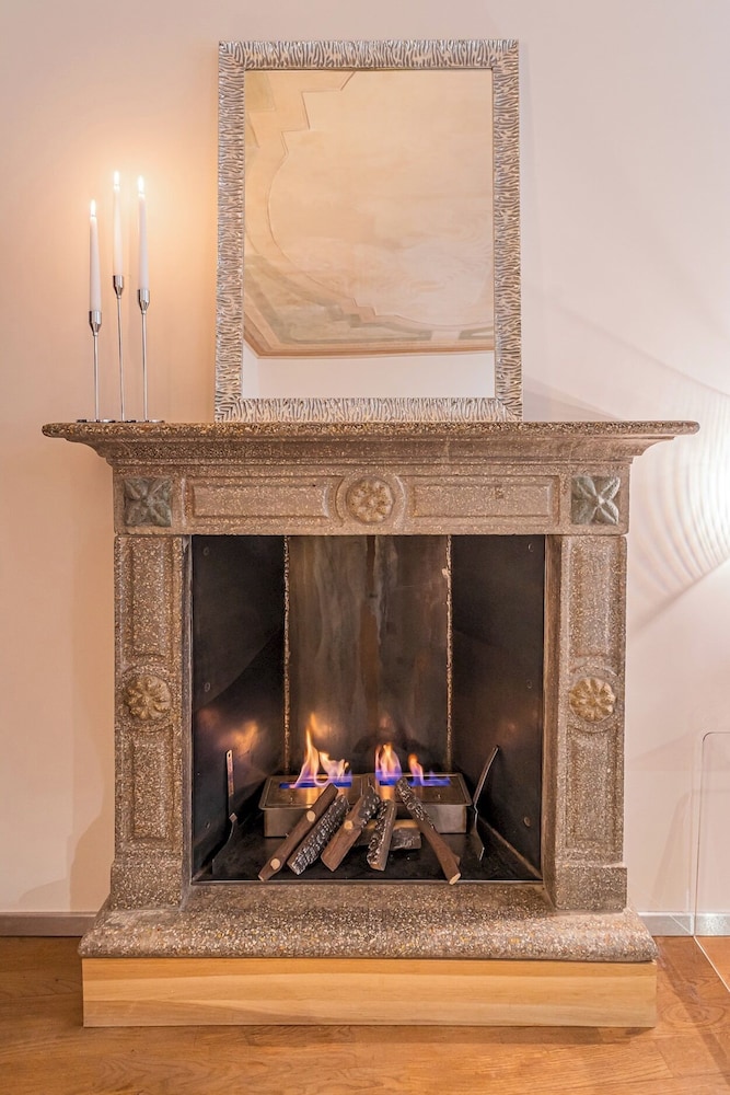 Rovelli 41 by Rent all Como