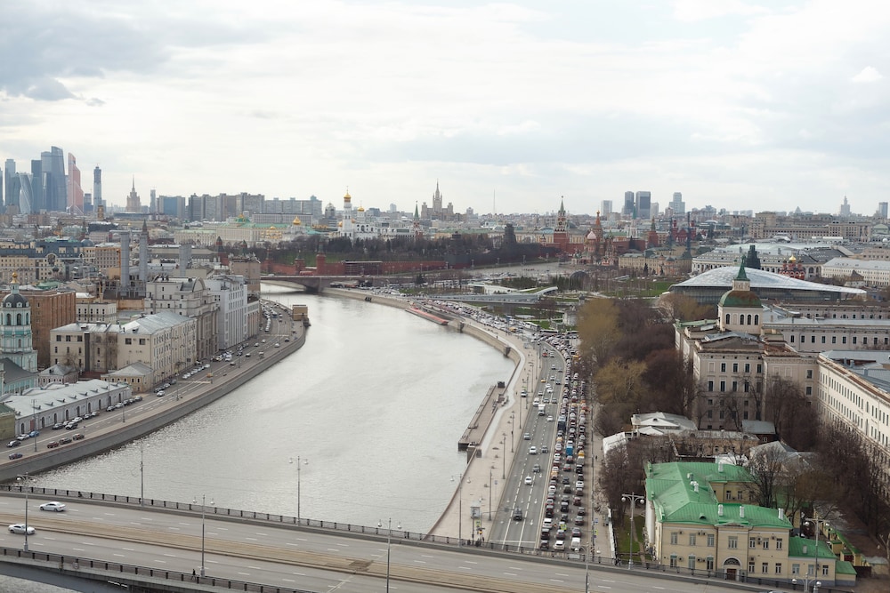 Kotelnicheskaya Royal Tower
