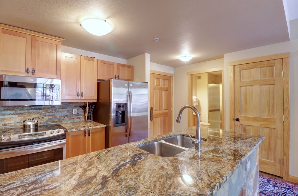 Pp606 Passage Point 1 Bedroom Condo