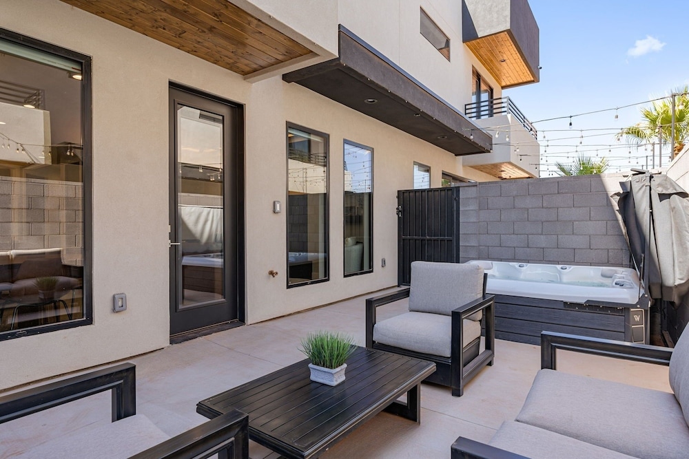 Sundance Edge 6 Bedroom Home