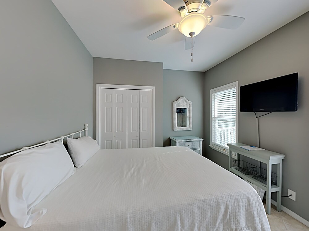 Treasured Times by Southern Vacation Rentals view 4