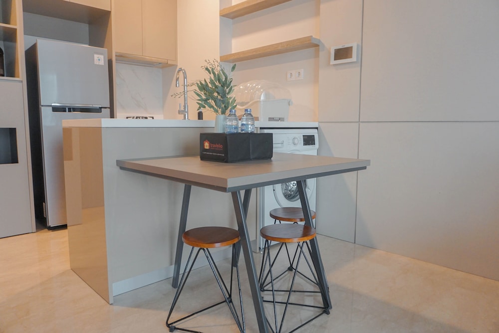 Modern Designed And Strategic 1Br Apartment Arumaya Residence
