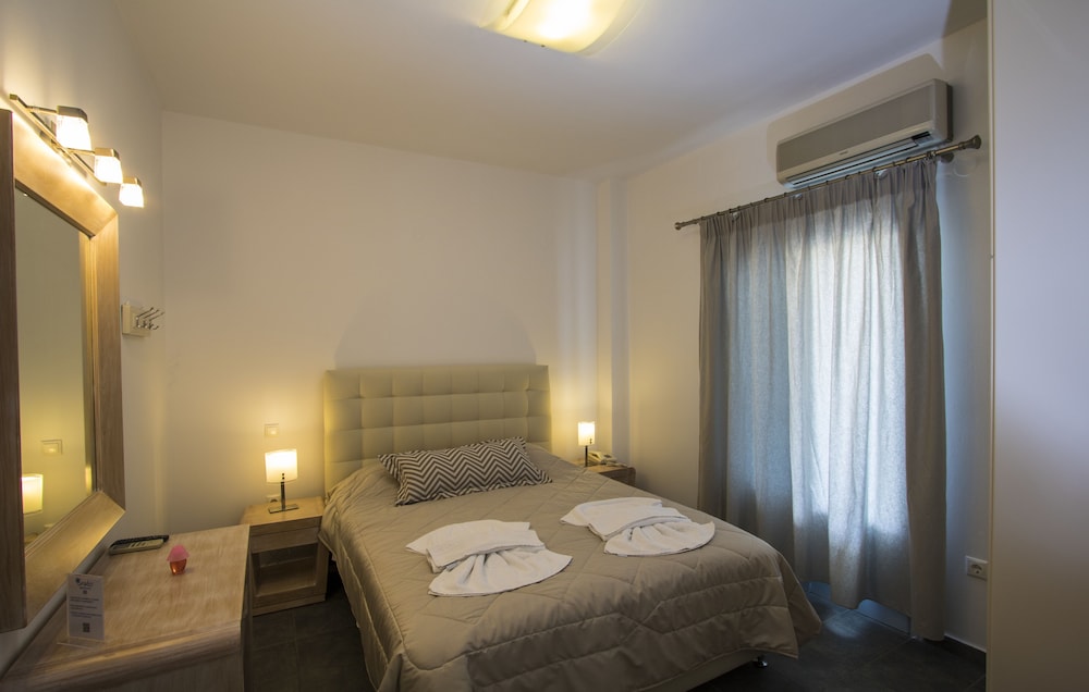 Erato Apartments