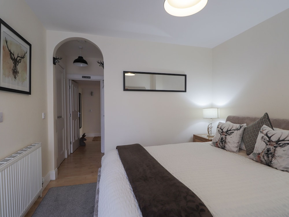 16 Fairfield Road