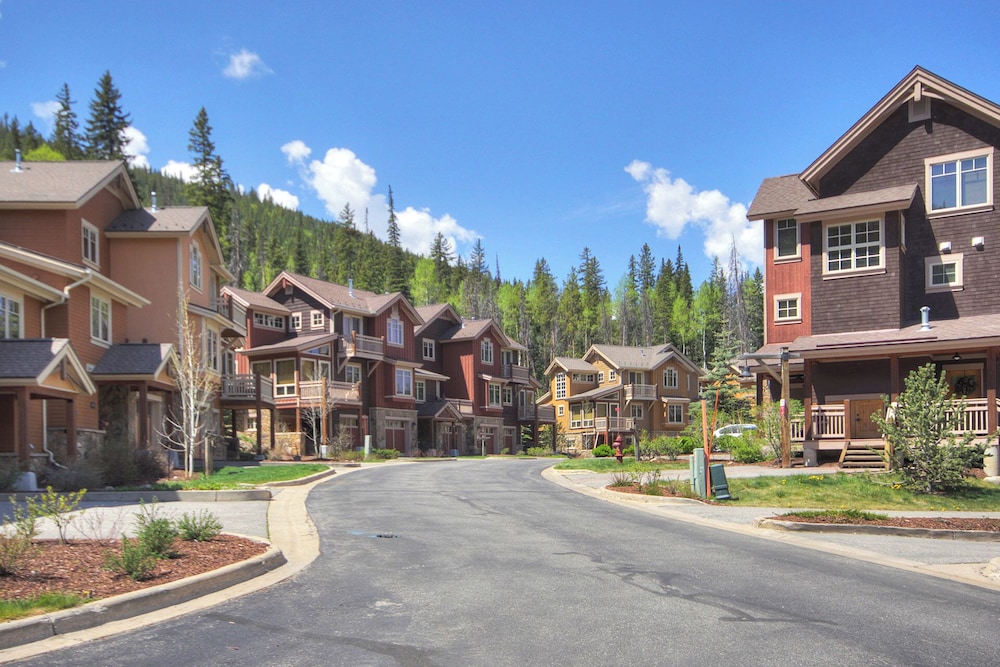 Settlers Creek
