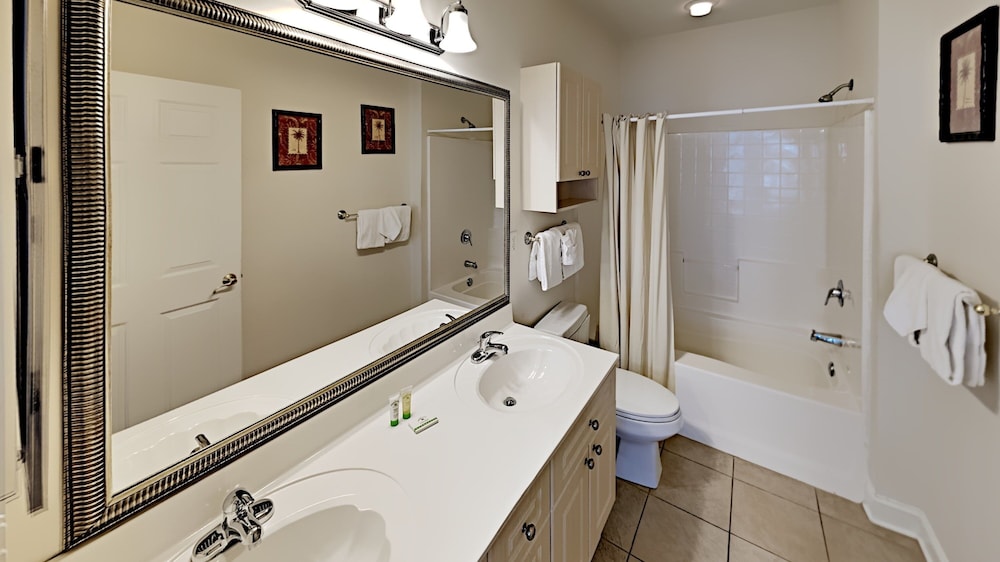 Magnolia Pointe Luster Leaf 4821-301 3 Bedroom Condo